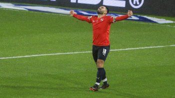 con la garganta roja: independiente le gano a racing y festejo a lo grande