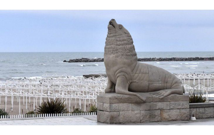 ámbito.com | Una escapada a Mar del Plata puede costarle a una familia tipo, dos adultos y dos niños, entre $ 17.000 y $ 65.000.