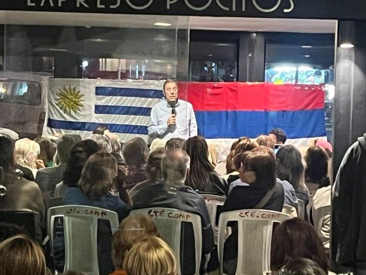 El eventual ministro de Economía del gobierno del Frente Amplio cuestionó varias políticas económicas del gobierno actual. El eventual ministro de Economía del gobierno del Frente Amplio cuestionó varias políticas económicas del gobierno actual.