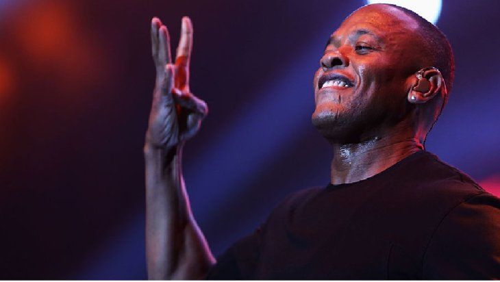 Además del rap, hizo millonarios negocios con la venta de su empresa de auriculares. Además del rap, hizo millonarios negocios con la venta de su empresa de auriculares.