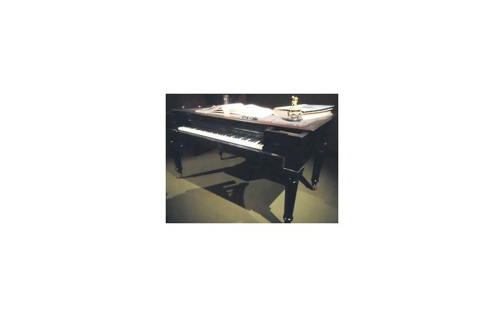 El piano-escritorio de la célebre firma Pleyel que perteneció a Massenet, autor de «Manon» y «Werther».