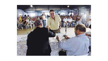 El martes en Entre Ríos la entidad organizó un taller de participación política y cívica al cual asistieron más de 500 productores. Además estuvieron presentes el titular de la FAA de esa provincia, Alfredo de Angeli, y el rabino Sergio Bergman.