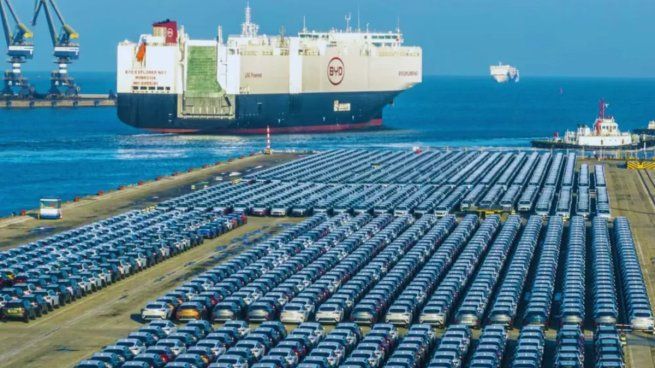 BYD, gigante chino automotriz, pisa fuerte en la Argentina