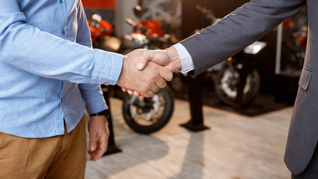 Compra de motos en concesionarias: crecen las operaciones con crédito, impulsadas por la demanda de movilidad urbana y planes de pago más accesibles Compra de motos en concesionarias: crecen las operaciones con crédito, impulsadas por la demanda de movilidad urbana y planes de pago más accesibles