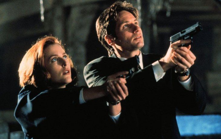 Gillian Anderson y David Duchovny protagonizaron la serie original. Gillian Anderson y David Duchovny protagonizaron la serie original.