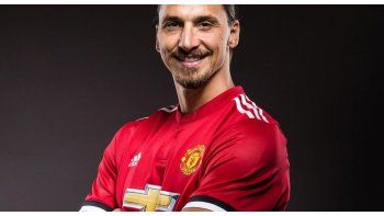 Ibrahimovic usará la 10 del Manchester United.