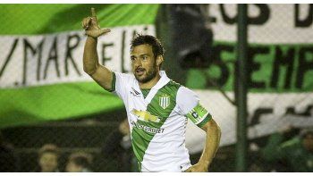 Gallardo confesó el interés por Cvitanich, pero las noticias en Banfield no son buenas