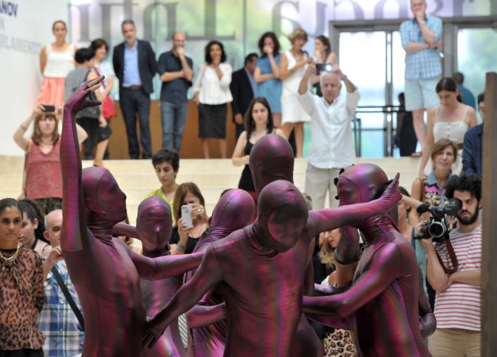 VI Sesión en el Parlamento” - Osías Yanov