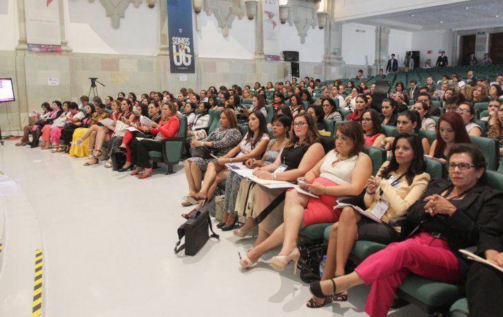 casi uno de cada cuatro parlamentarios en el mundo es mujer