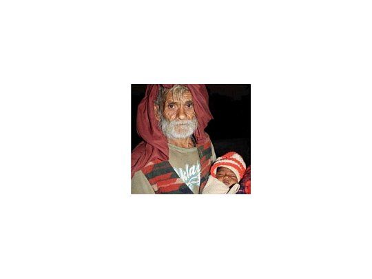 Un campesino indio anunció ser el padre de un niño dado a luz hace un mes en un hospital de Nueva Delhi- The Times Of India