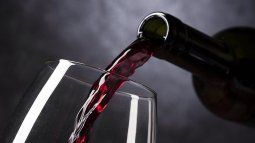China importa especialmente vinos de la región francesa de Burdeos.