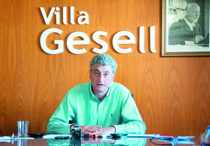 Gustavo Barrera, intendente de Villa Gesell. Gustavo Barrera, intendente de Villa Gesell.