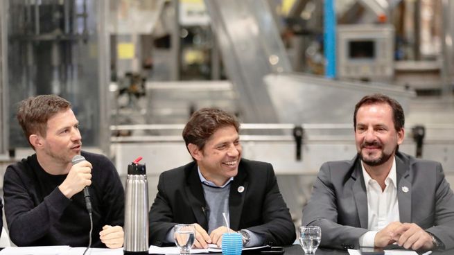 Augusto Costa, Axel Kicillof y Ariel Sujarchuk, durante el lanzamiento del nuevo organismo.