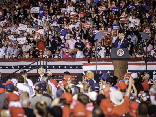 El presidente Donald Trump encabez&oacute; un multitudinario acto en Florida.