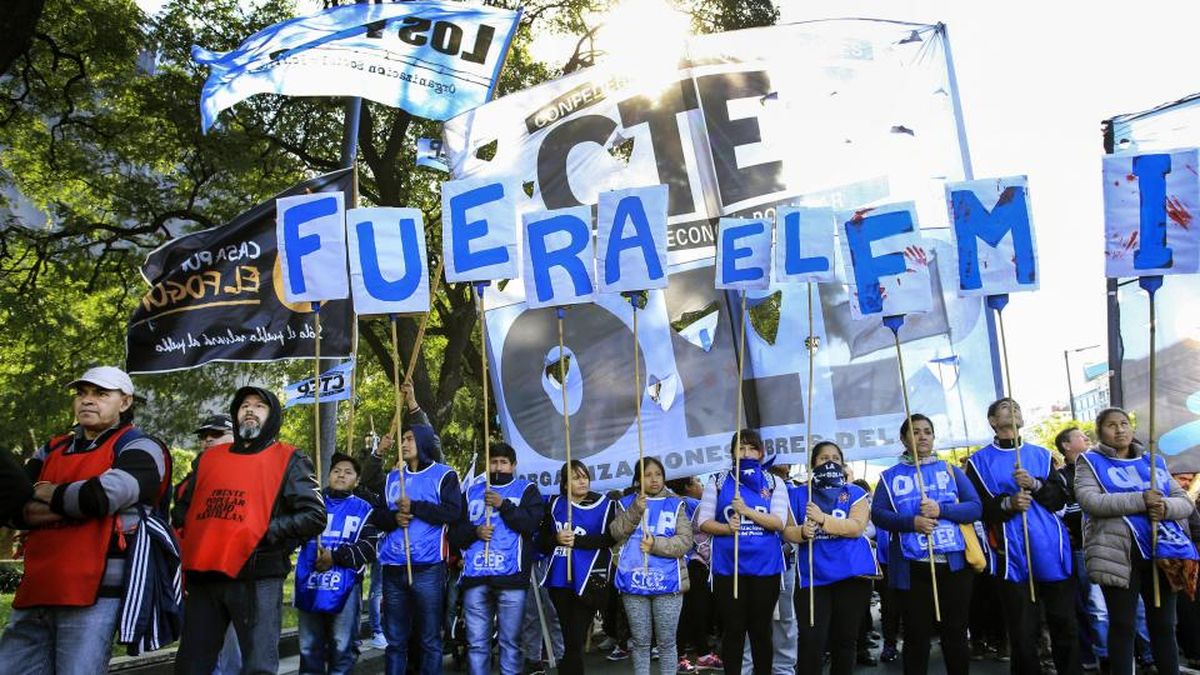 Organizaciones sociales marcharon en demanda de empleo y contra la suba ...