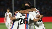 Abrazo. Tigre se aferra a la ilusión de seguir en Primera. Tiene con qué.&nbsp;