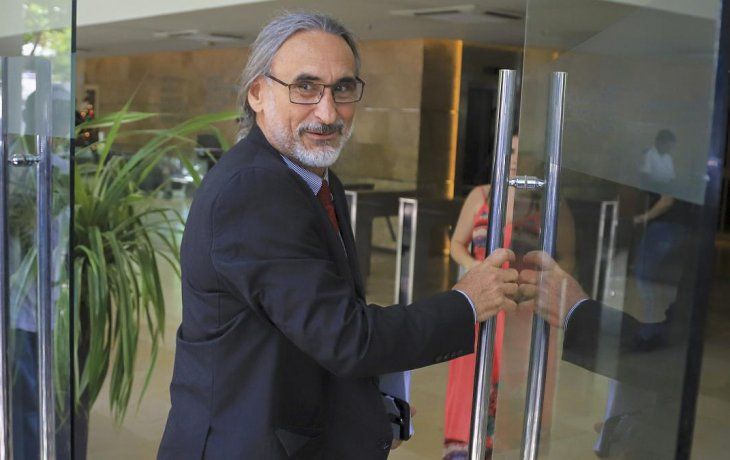 ámbito.com | Luis Basterra Ministro Agricultura.jpg