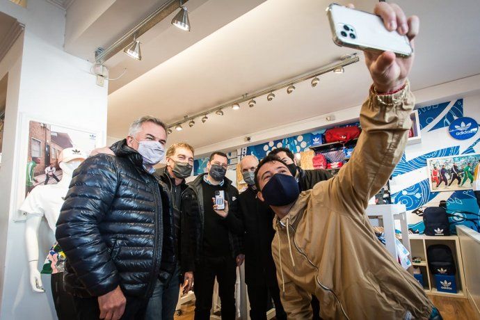 Héctor Gay junto a Diego Santilli y Horacio Rodríguez Larreta en Bahía Blanca. 