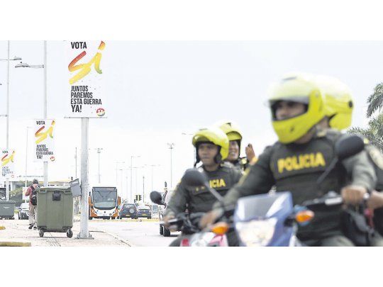 CIUDAD RESGUARDADA. Unos 4.000 uniformados fueron desplegados en Cartagena para custodiar el histórico momento en que el presidente Juan Manuel Santos y el jefe guerrillero “Timochenko” sellen la paz.
