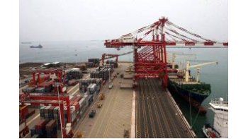 En abril, las exportaciones se redujeron 19%