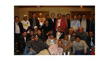 Los mineros chilenos que permanecieron atrapados durante 69 días, fueron invitados a el parque de diversiones de Walt Disney