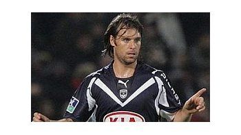 Fernando Cavenaghi está dispuesto a dialogar con Daniel Passarella para limar asperezas y allanar su regreso a River.