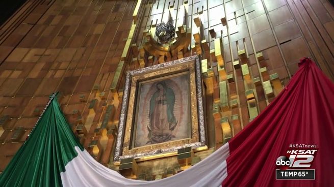 La imagen de la Virgen de Guadalupe que apareció impresa en la manta, se conserva en su basílica en la Ciudad de México.