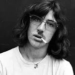 Un repaso por lo mejor de la música de Charly. Un repaso por lo mejor de la música de Charly.