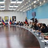 Delcy Rodríguez encabezó su primera reunión de gabinete. Delcy Rodríguez encabezó su primera reunión de gabinete.