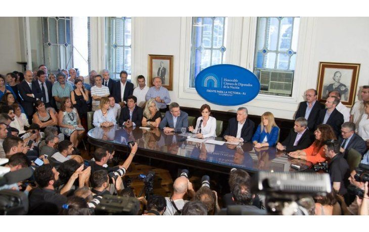 ámbito.com | Para legisladores del FpV, fallo de Bonadio busca tapar reforma jubilatoria