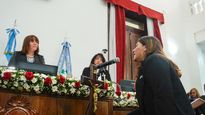 La Rioja puso en marcha su nueva Constitución.