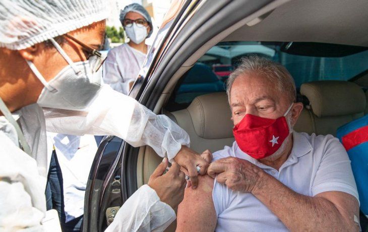 Lula recibió la vacuna contra el coronavirus.&nbsp;