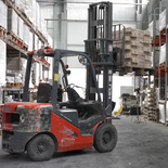 La industria fue uno de los dos sectores que le fue peor que hace un año. La industria fue uno de los dos sectores que le fue peor que hace un año.