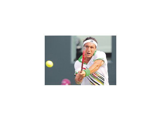 Mónaco y Berlocq pusieron empeño en sus respectivos compromisos, pero no les bastó. Fueron eliminados por Federer y por Berdych, respectivamente.