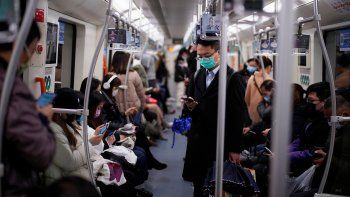 China ordenó adecuar sus normas de fabricación de barbijos a la de los compradores occidentales.