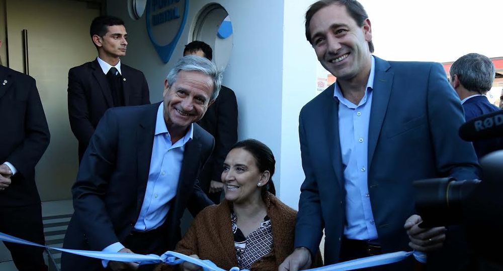 La vicepresidente de la Nación junto a al ministro de Modernización Andrés Ibarra y el intendente de La Plata, Julio Garro