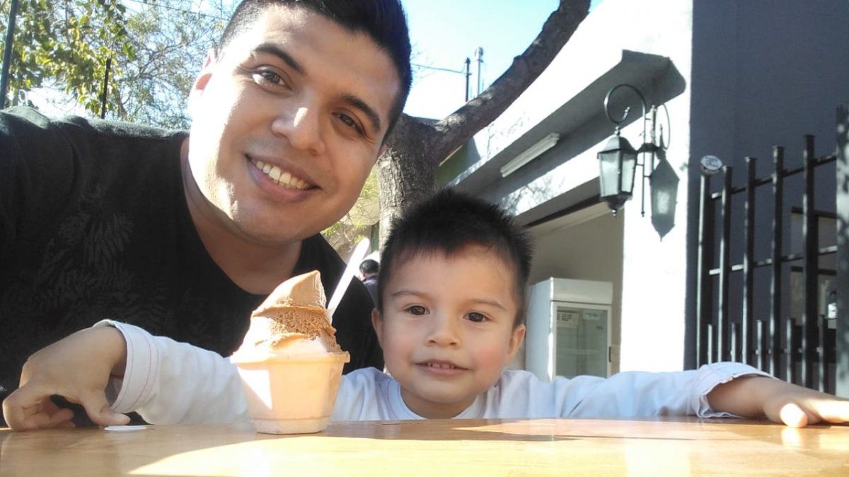 "No te acerques, junta cartón": tiene 4 años y fue víctima de bullying por querer jugar con su vecino