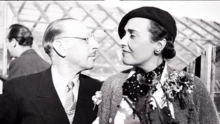Fotografías tomadas por Alfredo González Garaño en la casa de Mar del Plata de Victoria Ocampo, durante la primera visita de Igor Stravinsky&nbsp; a la Argentina en 1936.