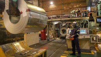Creció la producción de acero y prevén que se sostenga la tendencia