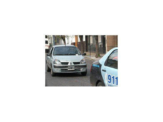 El auto donde se encontró el cuerpo de Horacio Viviani.