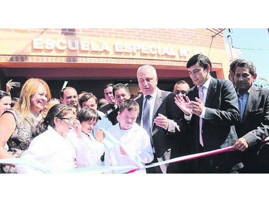 Inicio. El gobernador de Misiones, Hugo Passalacqua, abrió ciclo lectivo en una escuela especial de Posadas.