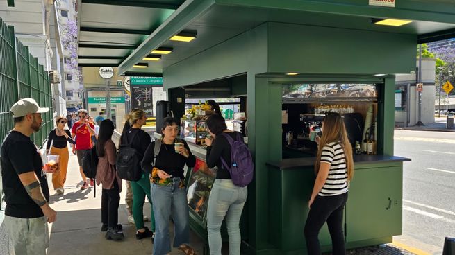 Las cafeterías en puestos de diarios se imponen en la ciudad.&nbsp;