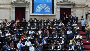 La ley ómnibus volverá a comisión tras el fracaso del oficialismo.