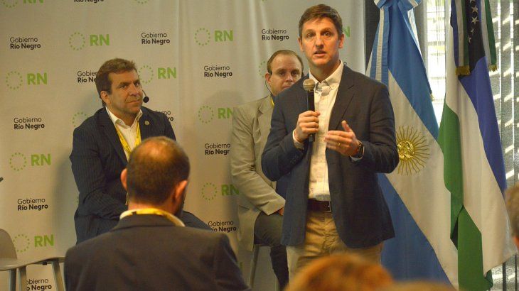 "Estas jornadas nos permiten compartir experiencias y seguir avanzando en el cuidado y uso eficiente de recursos", dijo Joaquín Aberastain Oro al inaugurar el encuentro. "Estas jornadas nos permiten compartir experiencias y seguir avanzando en el cuidado y uso eficiente de recursos", dijo Joaquín Aberastain Oro al inaugurar el encuentro.