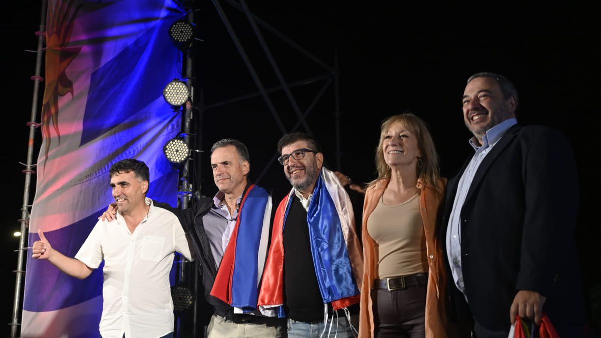 The Frente Amplio gave a show of unity and called to prepare Uruguay for a permanent change The Frente Amplio gave a show of unity and called to prepare Uruguay for a permanent change