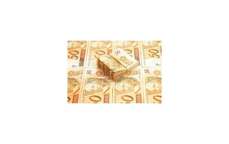 Siguió trepada del dólar en Brasil: llegó a 3,128 reales