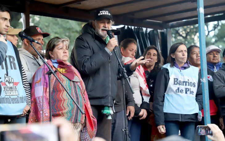 Acuerdo parcial entre Gobierno y piqueteros: no habrá acampes, pero mantienen plan de lucha