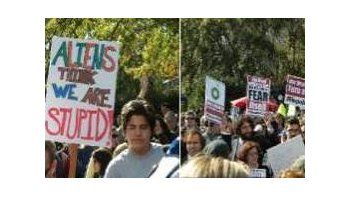 Más de 60.000 personas se volcaron a las calles de Washington DC para asistir al Acto para recuperar la cordura.