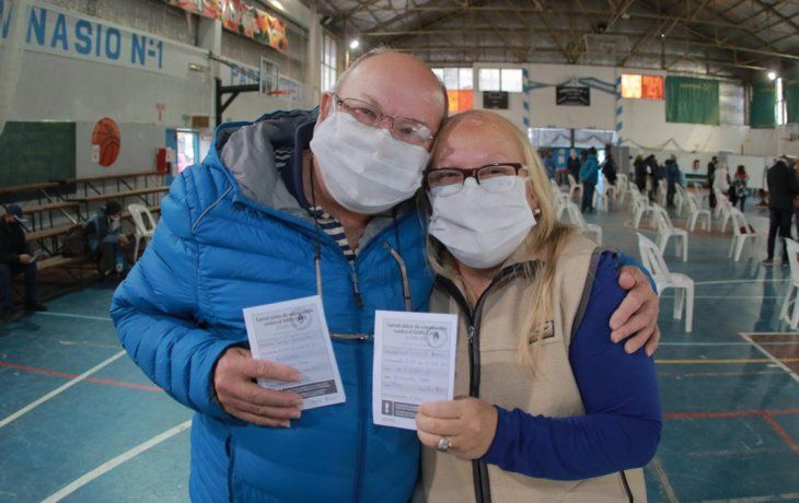 Nuevo récord de vacunación: en un día se aplicaron 376.815 dosis