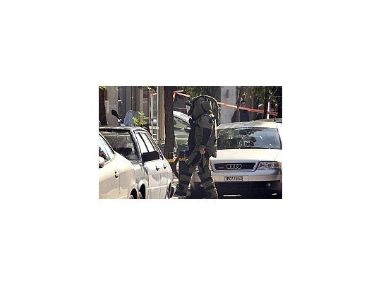 La policía de Atenas encontró una encomienda con un explosivo que iba dirigida para el presidente de Francia